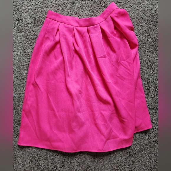 Moon Pink Skirt - Picture 3 of 4